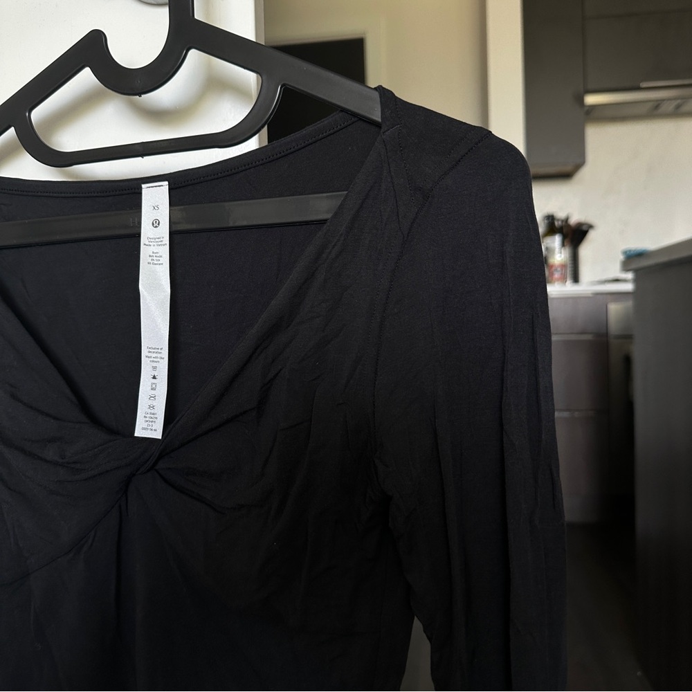 lululemon athletica Black Long Sleeve Twist Front Top - Picture 8 of 11